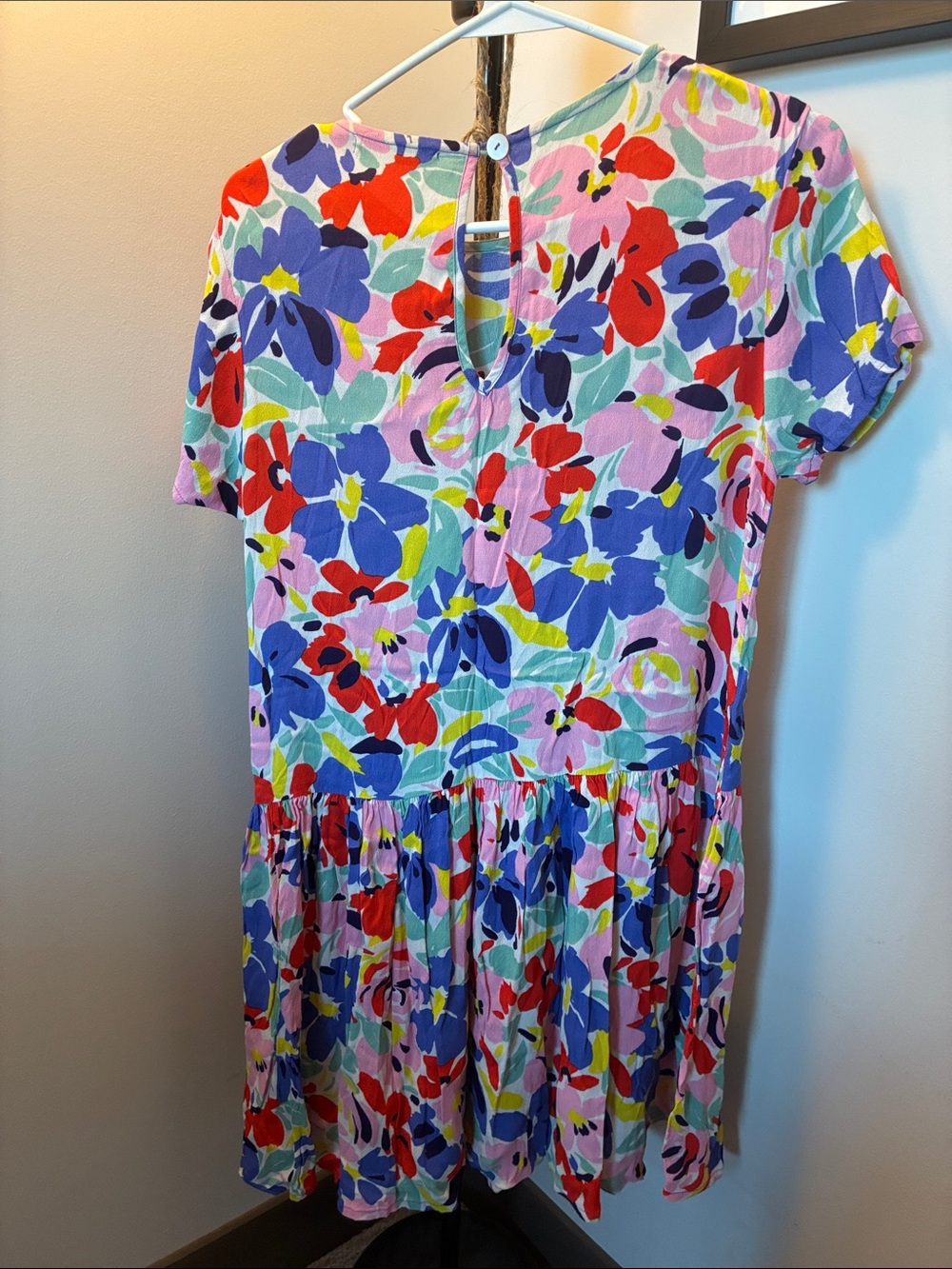 Mister Zimi Summer Multicolor Floral Short Sleeve Dress with Pink Accents - Picture 8 of 11